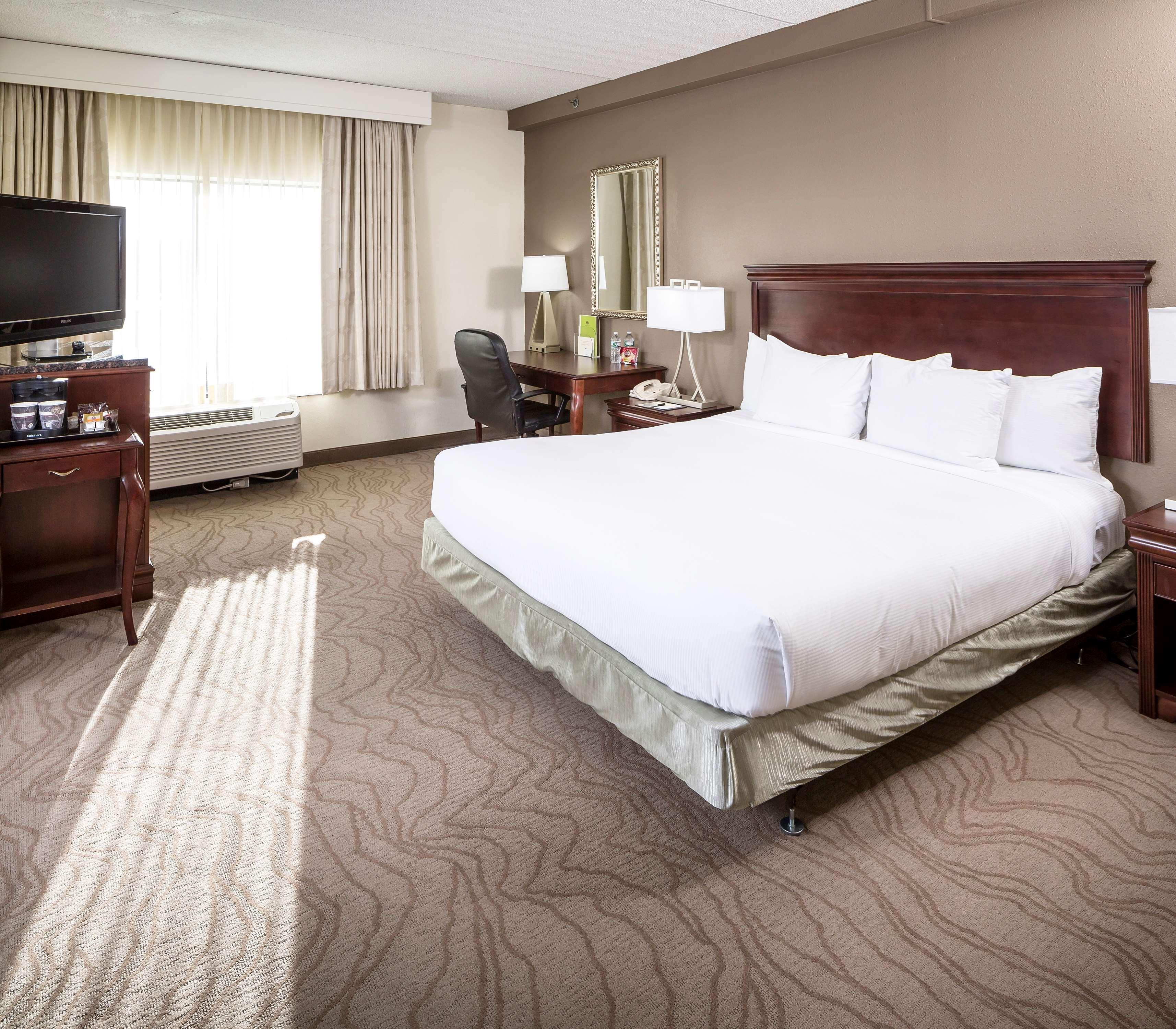 Hotel Doubletree By Hilton Boston-Milford Exterior foto
