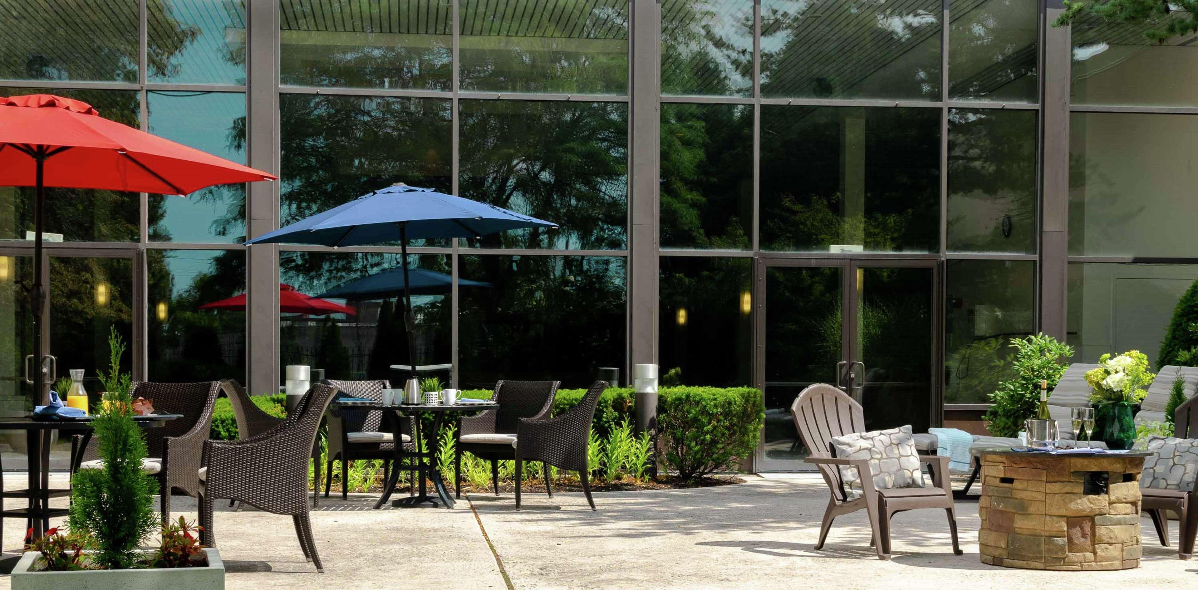 Hotel Doubletree By Hilton Boston-Milford Exterior foto