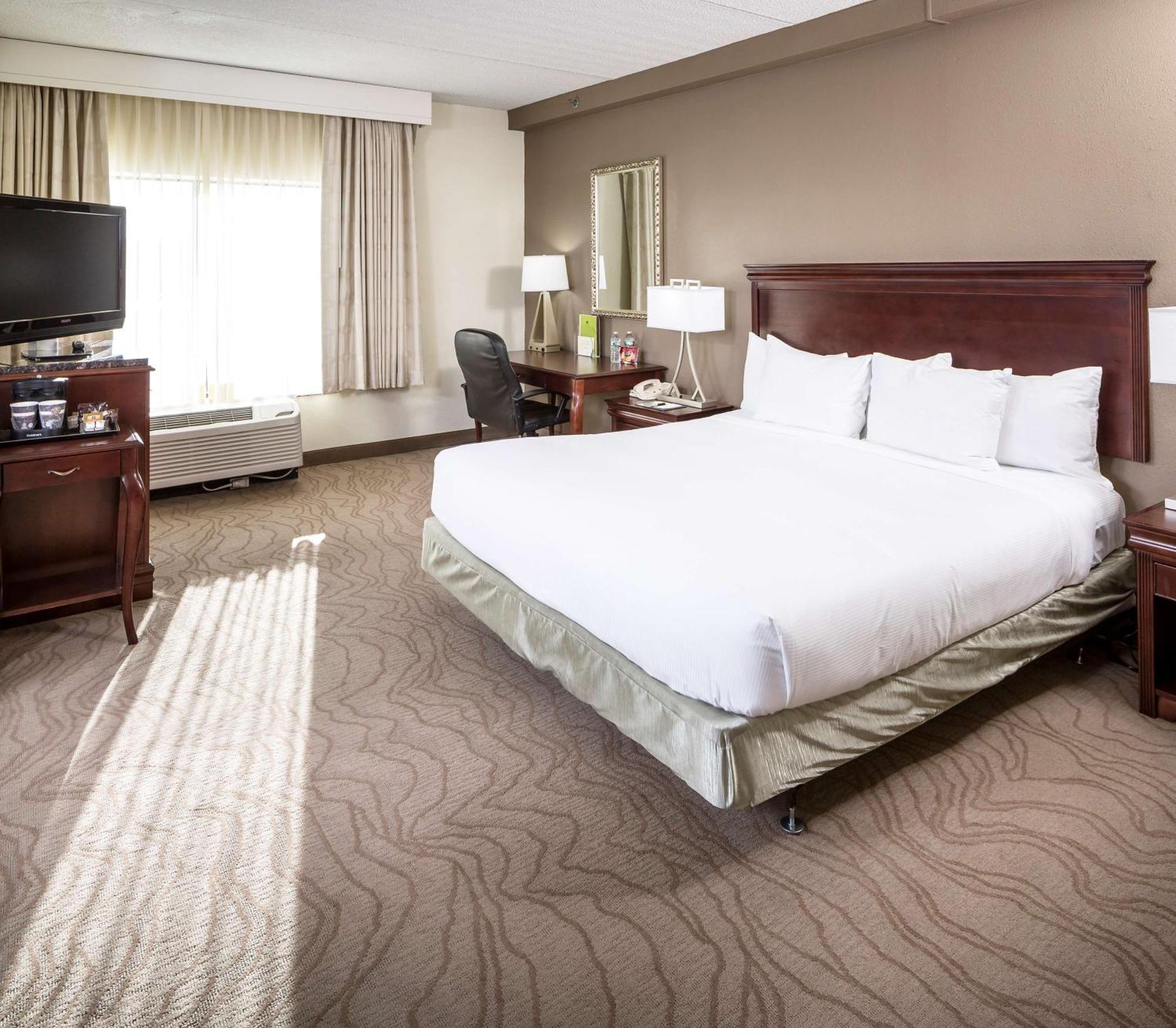 Hotel Doubletree By Hilton Boston-Milford Exterior foto